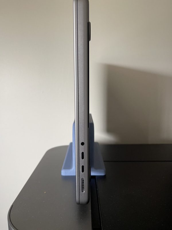 MacBook Pro Stand - side view