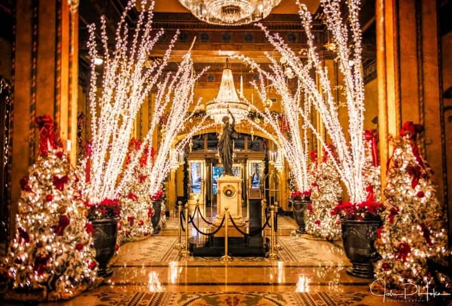 Roosevelt Hotel Christmas Decorations
